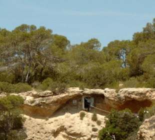 Winkender Lehrer der im Felsen wohnt