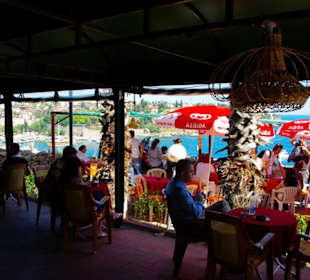 Blick zum Hafen von Antalya