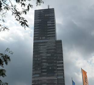 Der Kölnturm im Mediapark, Kölns höchstes Hochhaus