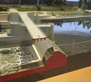 Modell des Weserwehrs im Übersee-Museum