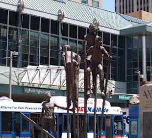 Skulpturen an der 16th Mall Street