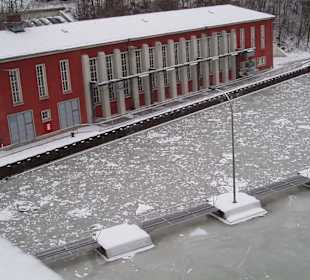 Winterspaziergang am Kanal