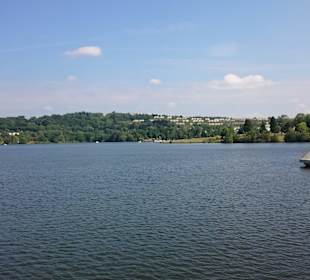 Bostalsee mit Blick auf den Center Parcs Park