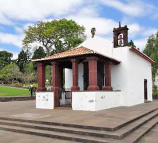 Die namensgebende Kapelle im Park