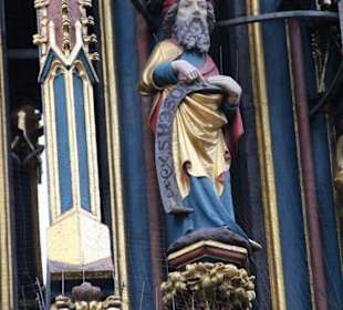 Figuren im Schönen Brunnen