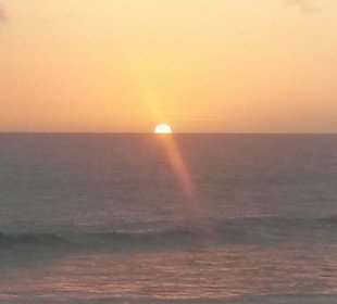 Sonnenuntergang vom EL Senador aus am Strand