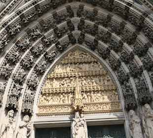 Blick zum Kölner Dom