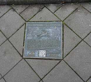 Infotafeln vor dem Schloss