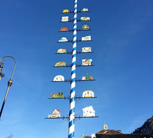 Mayfair pole