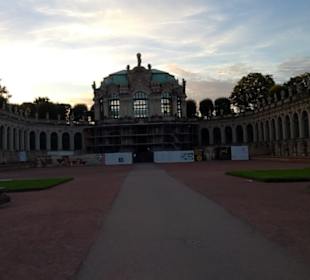 Altstadt Zwinger Wallpavillon