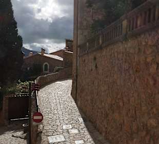 Unterwegs im kleinen Bergdorf Fornalutx