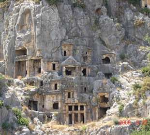 Blick auf die Gräber