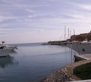 Hafeneinfahrt zum Pier 88