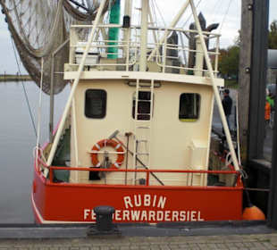 Der Hafen von Fedderwardersiel