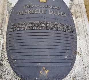 Albrecht Dürrer sind aber zwei Gräber
