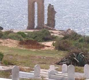 Ruine mit Meeresfriedhof