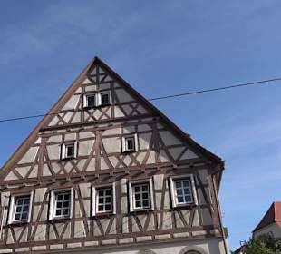 Kemnater Achsen-Rundgänge durch Kemnat