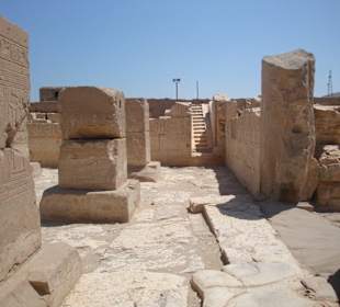 Tempel Ramses II Tempelbezirk Abydos