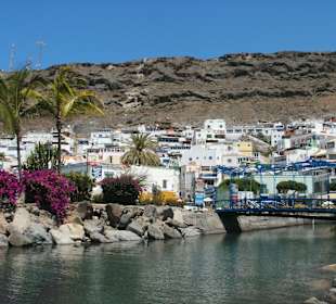 Blick aif die Häuser in Puerto de Mogan