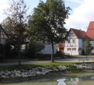 Hüle beim Dorfgemeinschaftshaus Bernloch