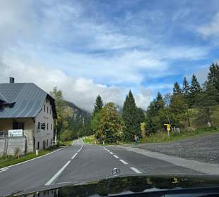 Rechts Parkmöglichkeiten Wandern