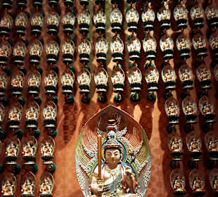 Buddha Tooth Relict Temple