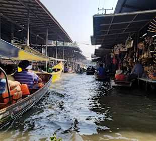 Floating Market