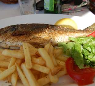 Köstliche Dorade im Sunset Restaurant in Matala
