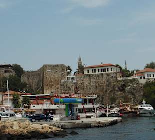 Kaleici Marina und Altstadt vom Boot aus