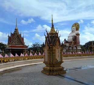 Wat Plai Laem