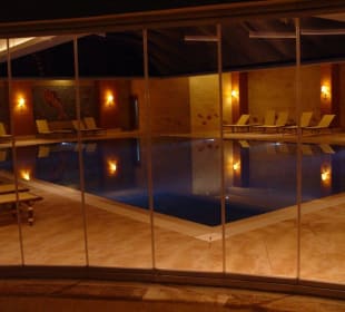 Queen Elizabeth: Hallenbad