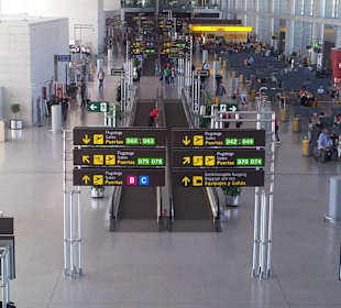 Abflug- und Ankunftshalle