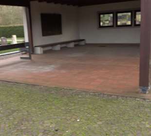 Friedhofkapelle Linsenhofen