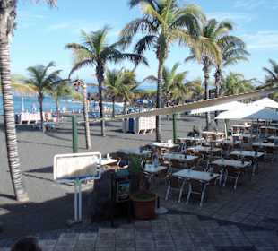 Gepflegter Strand mit Restaurant
