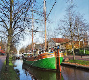 Spaziergang durch das Zentrum von Papenburg