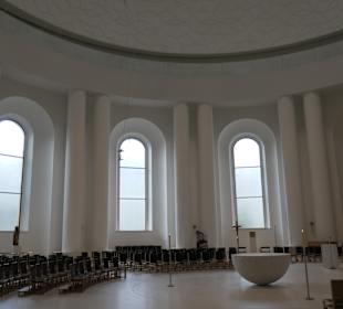 Bei der Hedwigs-Kathedrale am Bebelplatz