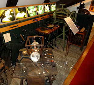 Rundgang durch die Ausstellung des Museums