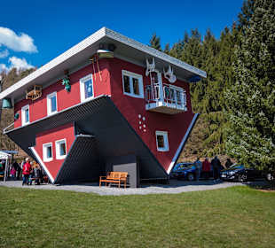 Haus steht Kopf bei Affoldern