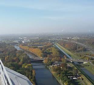 Blick auf Kanal und A42