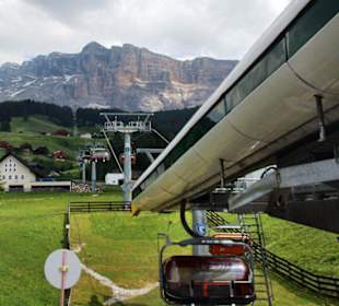 Blick zum Heiligkreuzkofel