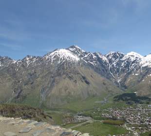 Gergetier Dreifaltigkeitskirche - Fernblick