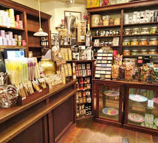 Rundgang durch die Compagnie Coloniale