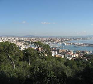 Blick vom Castell de Bellver auf Palma