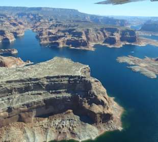 Flug über den Lake Powell
