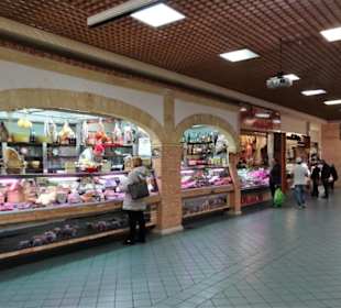 Rundgang durch die Markthalle San Benedetto