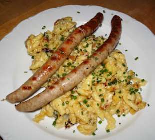 Käsespätzle mit "Broodwörscht"