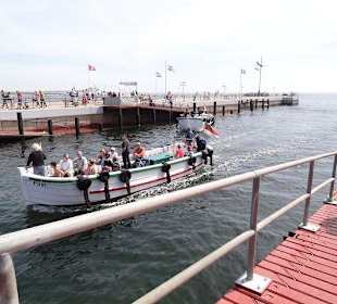 Börteboot im Helgoländer Hafen