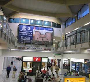 Airport Pisa