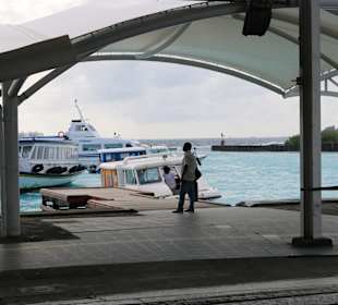 Male Flughafen/ Hafen