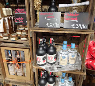 Im Museumsshop der Stiegl Brauwelt